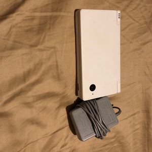 White Nintendo DSI